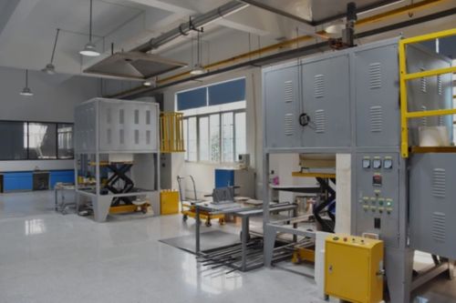 乾智坤達(dá) 首條透明微納晶二代電子顯示新材料成功點火量產(chǎn)